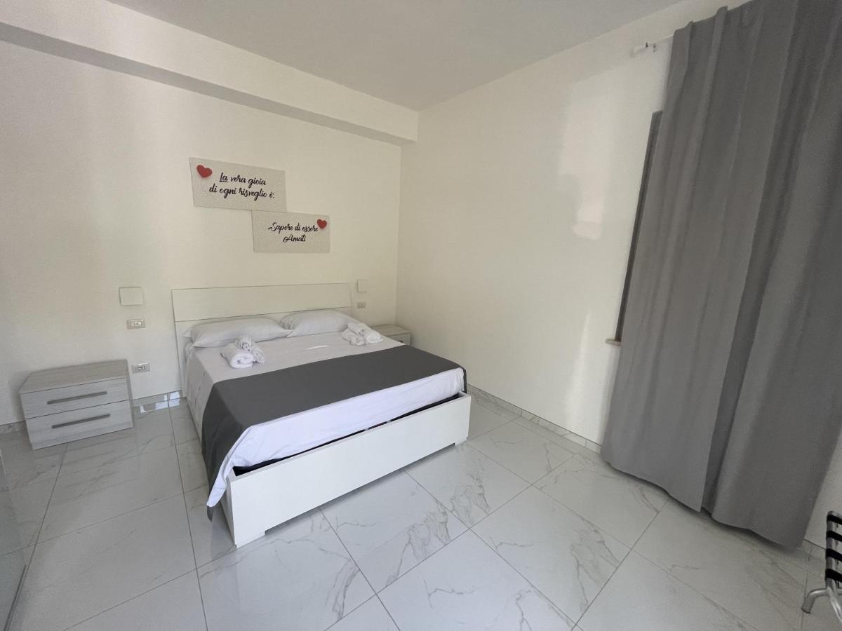B&B Il Suono Della Campagna Terracina Eksteriør billede