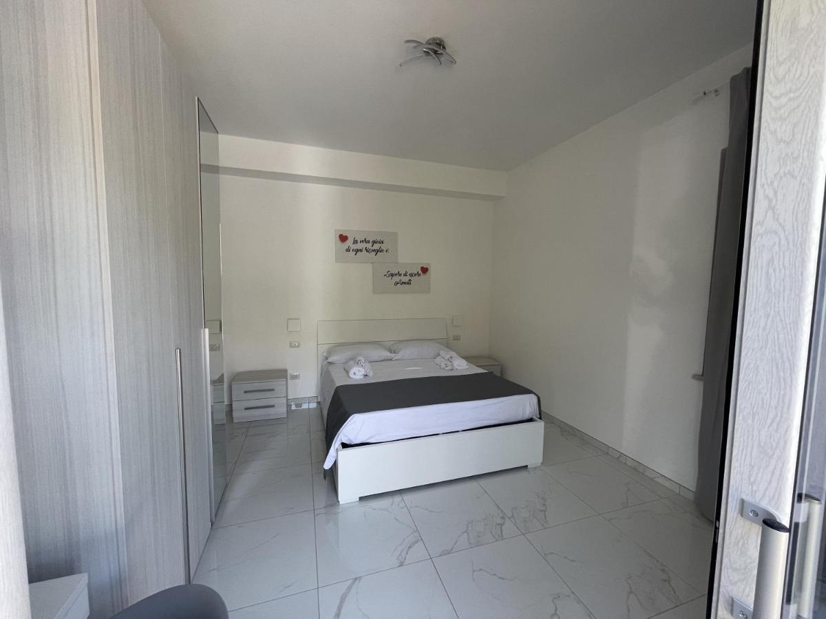 B&B Il Suono Della Campagna Terracina Eksteriør billede